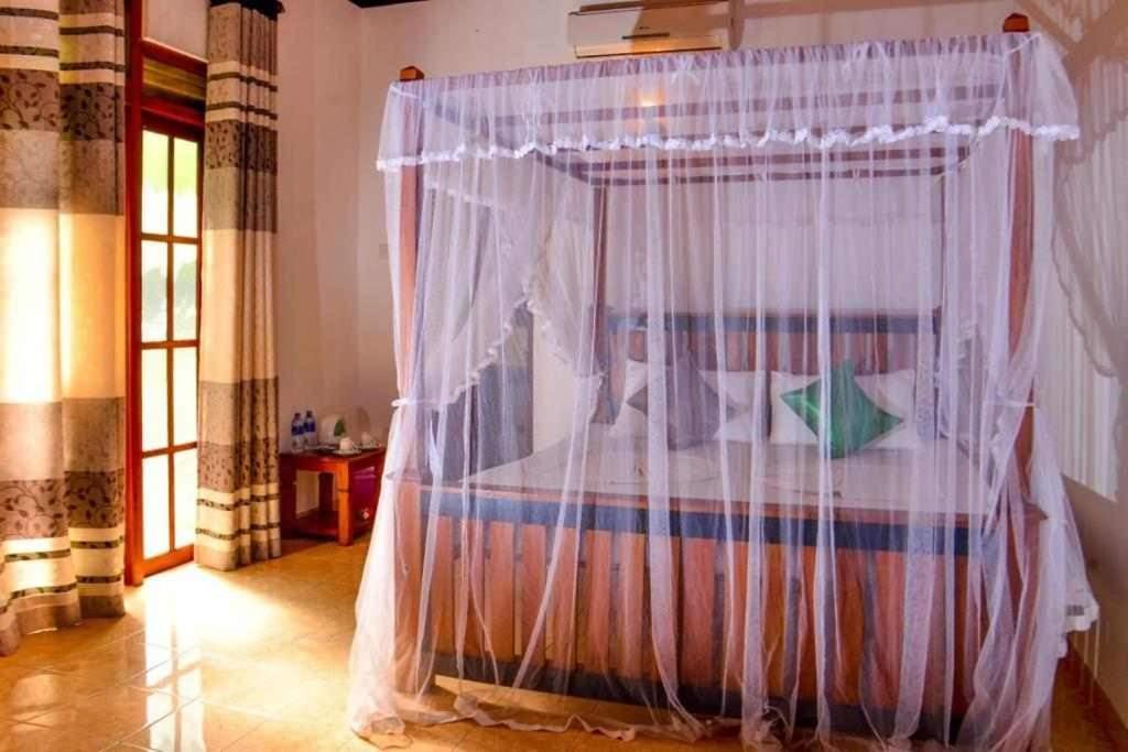 Thambara Villa ウナワトゥナ エクステリア 写真